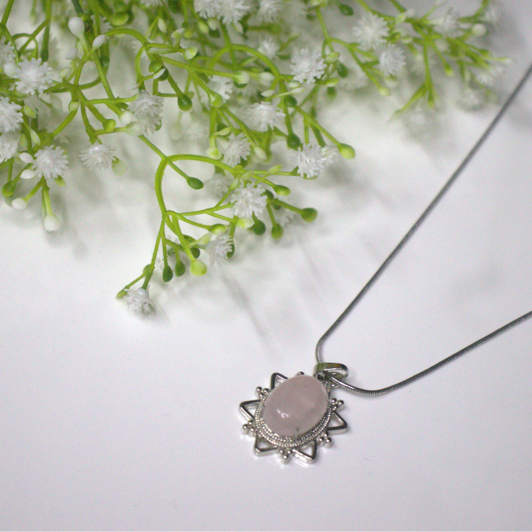 rose-quartz-pendent