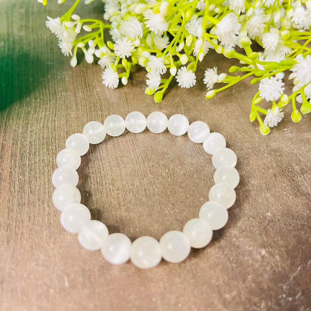 selenite-bracelet-cleansing-calmness-mental-clarity-and-stillness