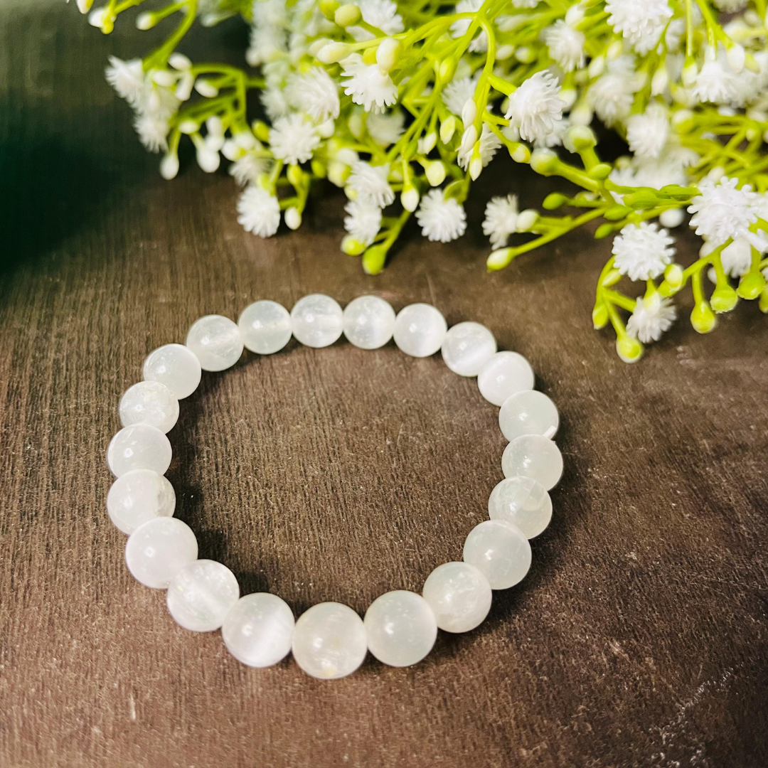 selenite-bracelet-cleansing-calmness-mental-clarity-and-stillness