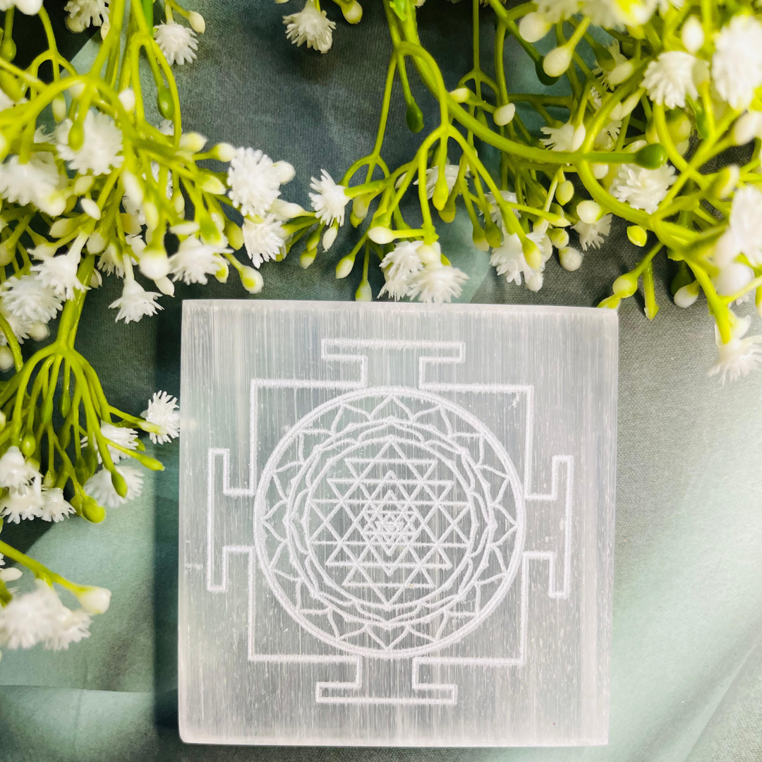 selenite-charging-plate-with-shree-yantra-engraving